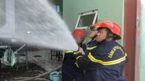 Chiến sĩ Cảnh sát PCCC vì nhân dân phục vụ