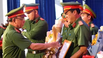 Công an Bình Dương bổ nhiệm 42 điều tra viên Công an cấp xã