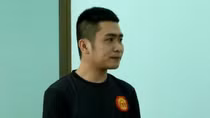 Rủ chơi đánh bài không được, dùng dao đâm 2 người