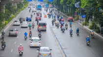 Hà Nội chỉ "tạm thời" tháo dải phân cách cứng trên đường Nguyễn Trãi