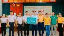 Mưa lũ chưa qua, tình người đã tới
