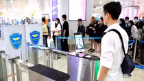 Chính thức sử dụng VNeID với khách làm thủ tục đi máy bay