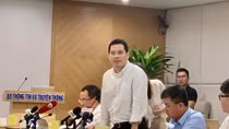 Không phải "phong sát" mà chỉ là hạn chế hình ảnh nghệ sỹ lệch chuẩn