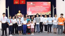 Trao 112 suất kinh phí hỗ trợ học tập cho học sinh, sinh viên dân tộc thiểu số