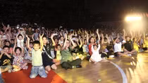 Hàng ngàn suất quà tặng các cháu thiếu nhi tại Chương trình “Đêm hội trăng rằm”