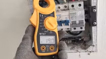 Chỉnh công tơ để ăn cắp 18.326 kWh điện