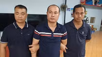 Chủ quán bi-a cho khách vay lãi nặng