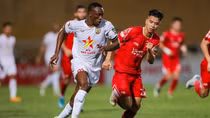 Viettel thắng đậm trong trận đấu đầu tiên có VAR tại V.league