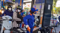 Xăng E5RON92 giảm 13 đồng/lít