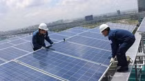 Phát triển điện mặt trời mái nhà ở trụ sở công