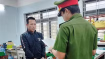 Bắt tạm giam 3 tháng đối tượng "luyện chưởng" làm shipper gãy 2 tay