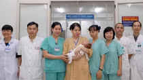 Kịp thời cứu sống 2 trẻ sơ sinh mắc bệnh lý nguy kịch