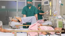 Cứu đôi chân cho nam thanh niên 19 tuổi bị ngã từ độ cao 4m