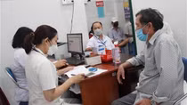Nâng mức hưởng BHYT lên 100% chi phí khám chữa bệnh cho một số nhóm đối tượng
