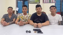 Bắt 4 đối tượng nghi vấn cùng khẩu súng đạn đã lên nòng
