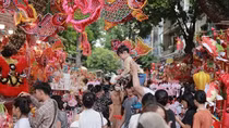 Đồ chơi Trung thu truyền thống vẫn chiếm lĩnh thị trường