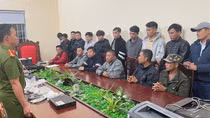 Khởi tố nhiều đối tượng tổ chức đánh bạc tại hội chợ