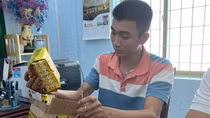 Lái xe thi công đường cao tốc tàng trữ súng đạn cao su