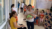 Cạn kiệt vaccine tiêm chủng mở rộng: Bộ Y tế nói gì?