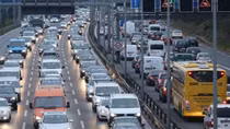 Ba Lan kháng nghị EU việc cấm xe chạy nhiên liệu hóa thạch