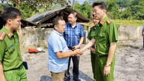 Thăm hỏi, động viên gia đình nạn nhân 3 tuổi thiệt mạng do hoả hoạn ở Lào Cai