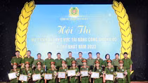 Tôn vinh những nữ Cảnh sát khu vực tài năng của Công an Thủ đô