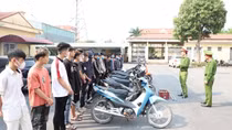 34 thanh thiếu niên "hỗn chiến" gây náo loạn gầm cầu vượt Liêm Tuyền