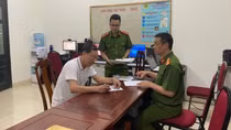 Khởi tố vụ án, tạm giữ hình sự tài xế tông 17 xe máy