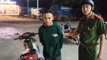 Thiếu nữ ra đầu thú khi “bạn săn mồi” sa lưới