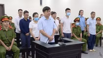 Bị cáo Nguyễn Đức Chung bị đề nghị từ 2-3 năm tù trong vụ nâng giá cây xanh