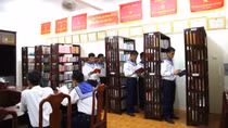 Lan tỏa văn hóa đọc, xây dựng ý thức tự học ở Trường Sa