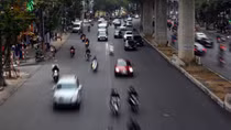 Nội đô Hà Nội thông thoáng chiều 28 Tết, cửa ngõ thành phố chật kín xe