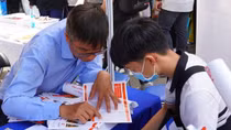 Học phí đại học tăng mạnh có là rào cản đối với học sinh nghèo?