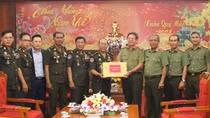 Bộ Tư lệnh Cảnh vệ Hoàng gia Campuchia thăm, chúc Tết Công an tỉnh Trà Vinh