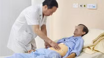 Cắt bỏ khối u ác tính khổng lồ 5,5 kg bao trùm toàn bộ thận trái