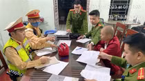 Mua tem kiểm định giả trên mạng hòng qua mặt CSGT