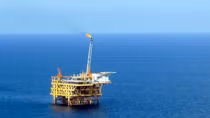 Petrovietnam dẫn đầu Top 10 doanh nghiệp lợi nhuận tốt nhất Việt Nam năm 2023