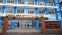 Hiệu trưởng nói gì vụ giáo viên “tác động” làm gãy ngón tay của bé lớp 1