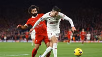 Bị MU cầm hoà, Liverpool mất ngôi đầu bảng