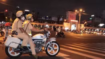Xuyên đêm đảm bảo TTATGT để người dân đón lễ 30/4
