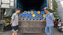 Khí cười, người khóc