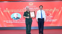 Bộ Công Thương trao giải cho 24 tác phẩm tham gia Cuộc thi chính luận về bảo vệ nền tảng tư tưởng của Đảng