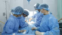 Cứu sống người đàn ông bị đâm 3 vết thấu ngực