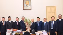 Ban Thường vụ Đảng ủy Công an Trung ương, lãnh đạo Bộ Công an thăm, chúc Tết Tổng Bí thư Nguyễn Phú Trọng