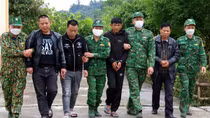 Cấu kết với đối tượng người Lào đưa người Trung Quốc xuất, nhập cảnh trái phép