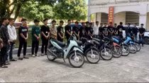 Tạm giam 10 đối tượng sử dụng hung khí gây náo loạn đường phố