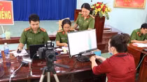 Bình Dương hoàn thành vượt chỉ tiêu kích hoạt định danh điện tử mức 2
