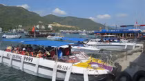 Khách dồn về phố biển, Khánh Hoà công bố đường dây nóng ngăn “chém giá”