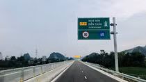Khánh thành hai dự án cao tốc, rút ngắn thời gian từ Hà Nội về Nghệ An còn 3,5 tiếng