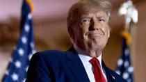 Cáo buộc hiếp dâm liệu có đủ để đánh sập tương lai chính trị của ông Trump?